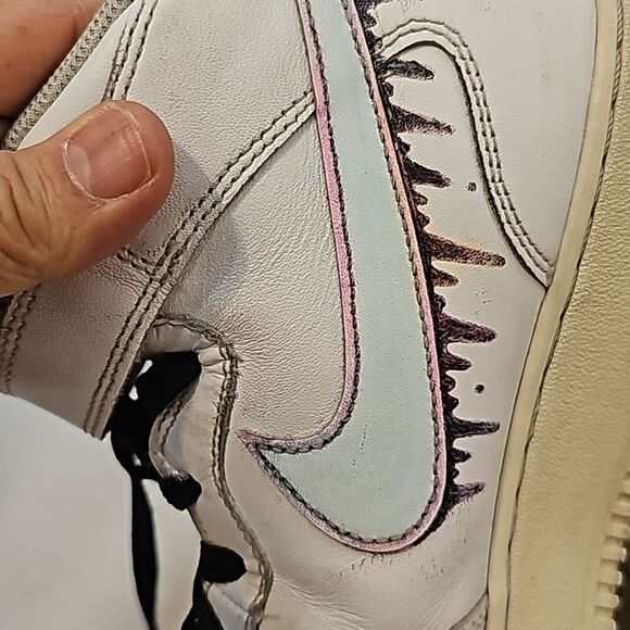 Nike high top Air Forces, men’s 9.5 - Picture 4 of 11